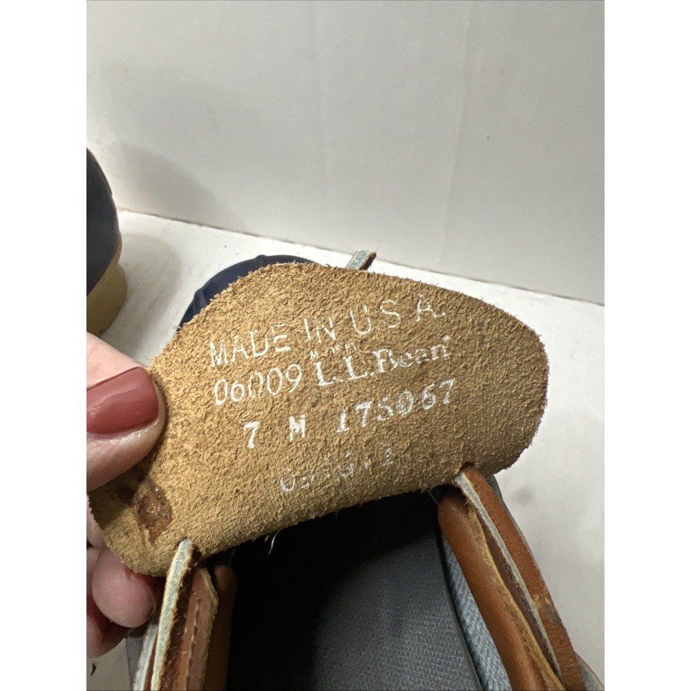 L.L. Bean Women's Duck Shoes Boots 7M Navy Blue Low Slip-On Made USA NWOB - Picture 3 of 4